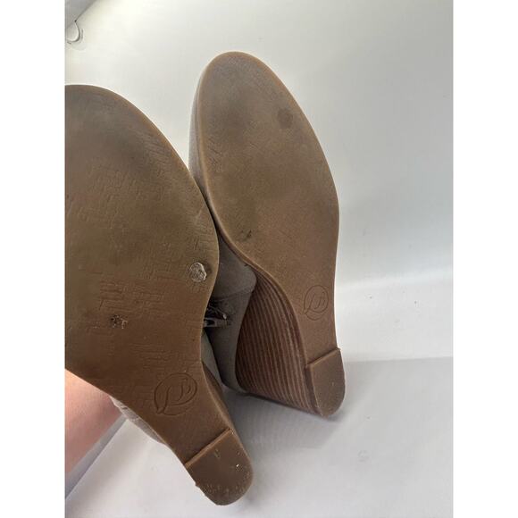 Lucky Brand Tan Neutral Wedge Bootie Leather Women's Size 9 Greige - Picture 8 of 8